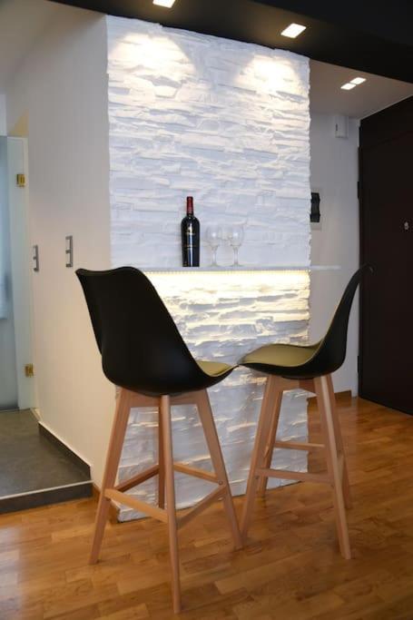 Syntagma Square, 30Sqm Nikis Luxurious Studio Atene Esterno foto