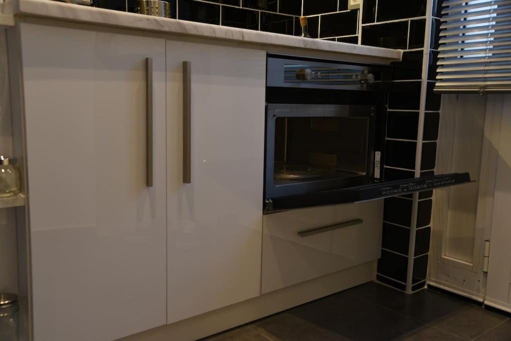 Syntagma Square, 30Sqm Nikis Luxurious Studio Atene Esterno foto