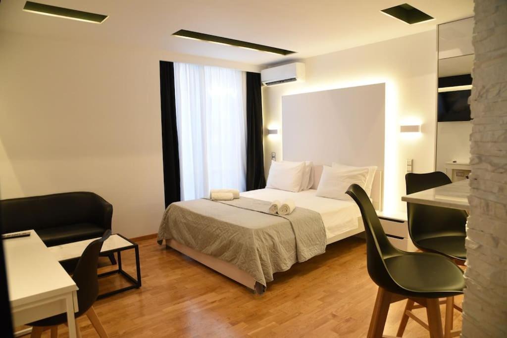 Syntagma Square, 30Sqm Nikis Luxurious Studio Atene Esterno foto