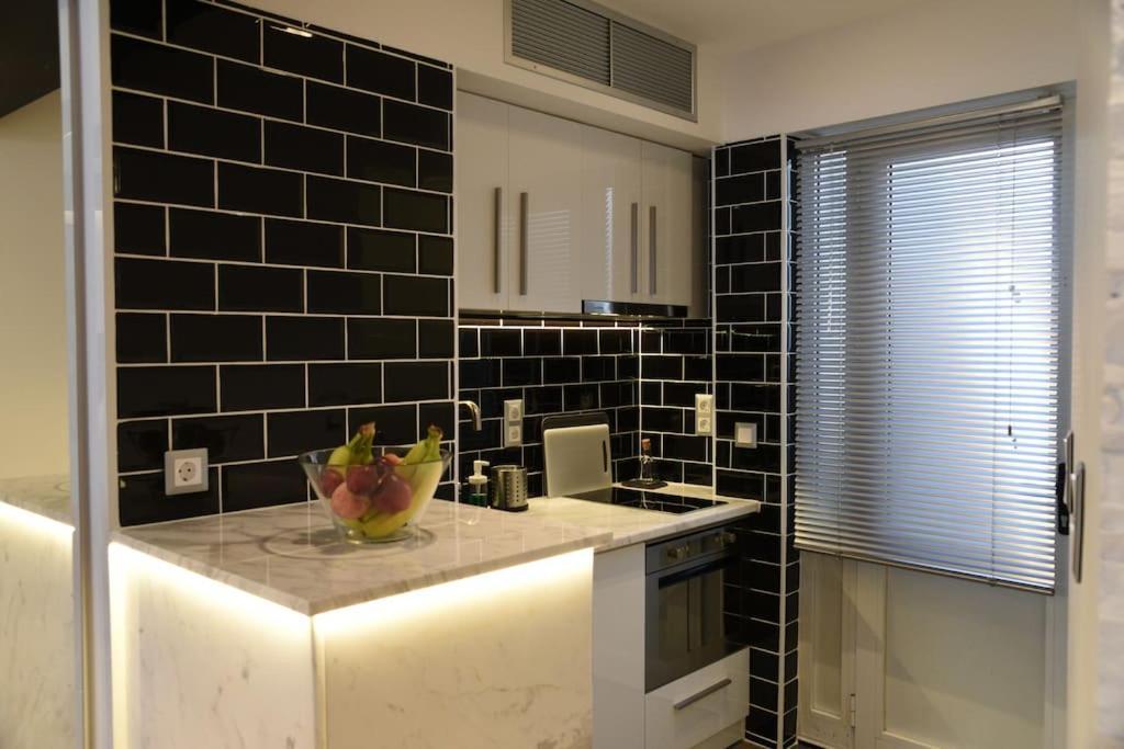 Syntagma Square, 30Sqm Nikis Luxurious Studio Atene Esterno foto