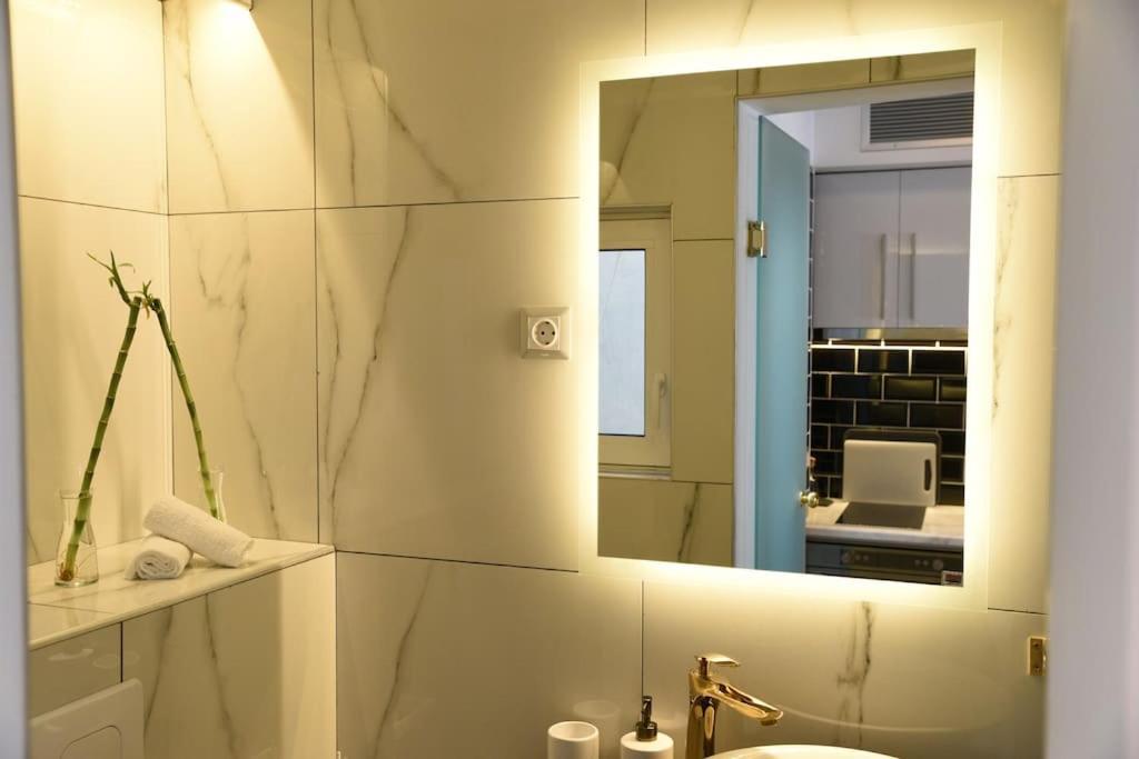 Syntagma Square, 30Sqm Nikis Luxurious Studio Atene Esterno foto