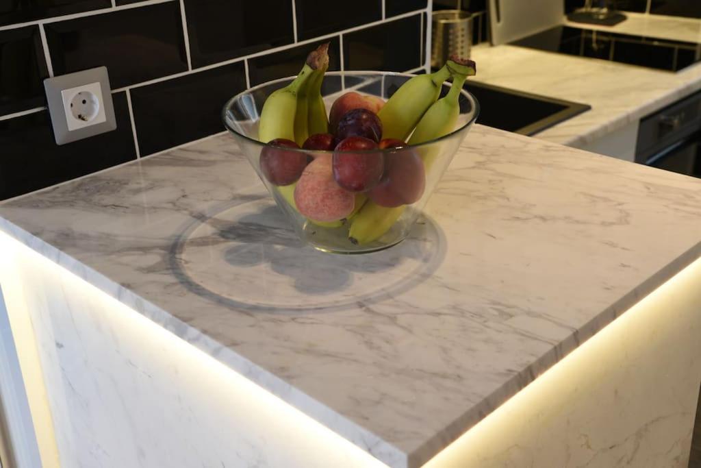 Syntagma Square, 30Sqm Nikis Luxurious Studio Atene Esterno foto